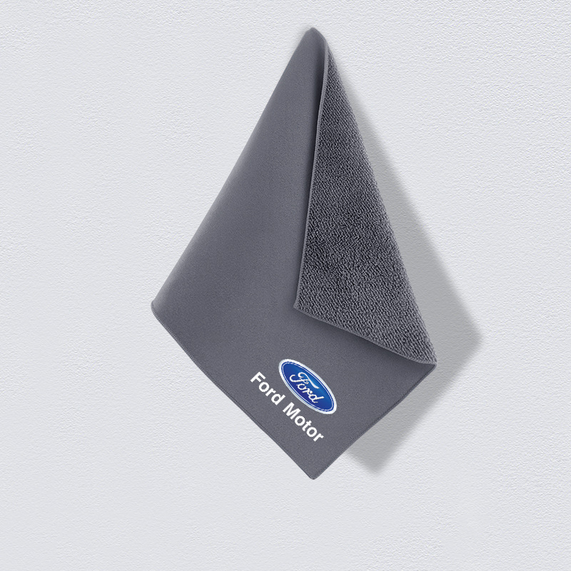 Super Absorbent & Multi-Purpose Car Towel – Lint-Free Chamois Cloth for Scratch-Free Cleaning