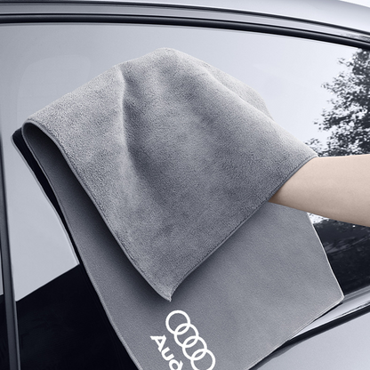 Super Absorbent & Multi-Purpose Car Towel – Lint-Free Chamois Cloth for Scratch-Free Cleaning