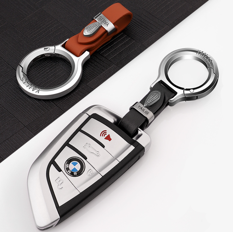 Luxury Leather Car Keychain with Metal Embossed Design – Tekiep