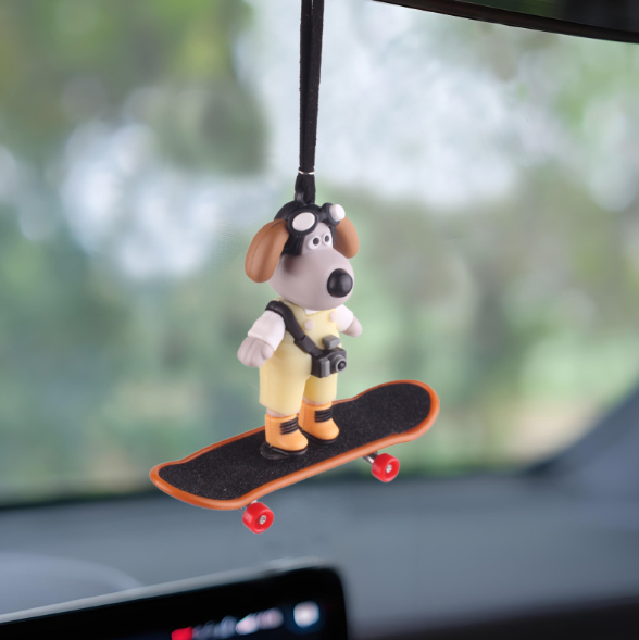 Chic Cartoon Car Pendant – Adorable & Stylish Decor