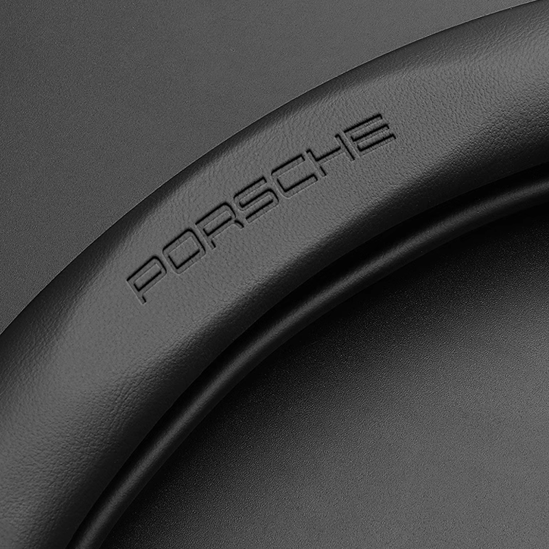 Velaro Elite steering wheel cover – Comfortable Grip, Carbon Style, Built to Last