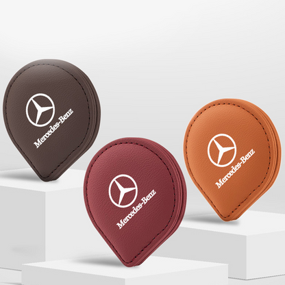 LuxeHold Seatbelt Adjuster – Premium Cow Leather & Logo Customization